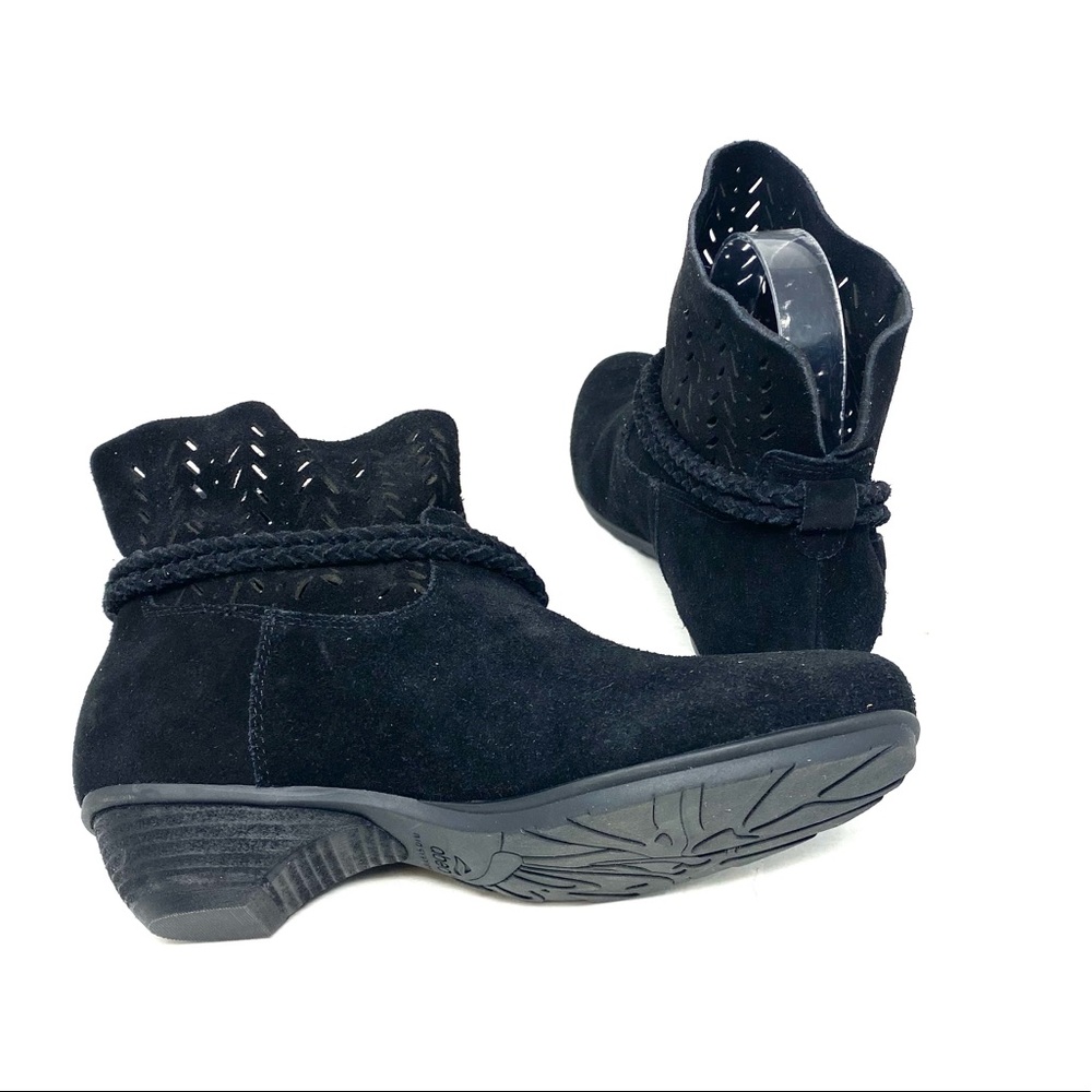 Abeo Boots - Picture 3 of 8